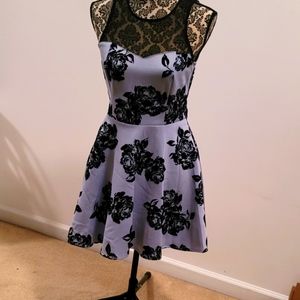 Baby blue & blk floral sleeveless baby doll dress